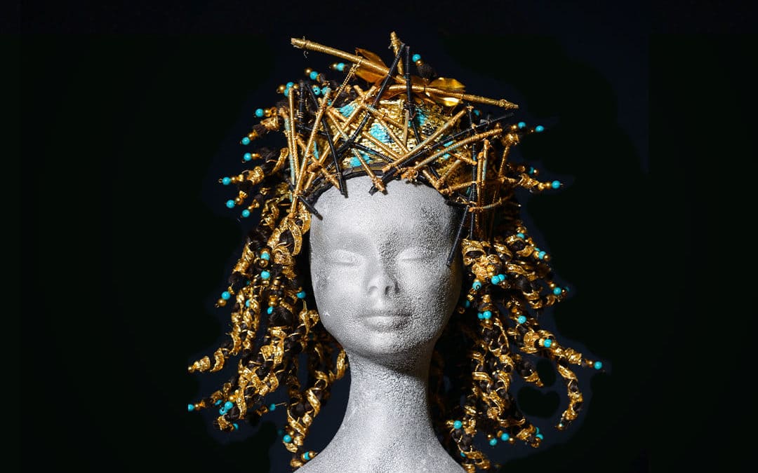 Parrucca Egitto con decorazioni dorate