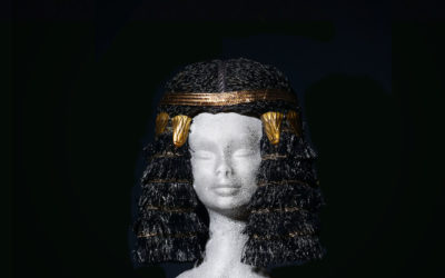 Parrucca Egitto con fascia e decorazioni dorate