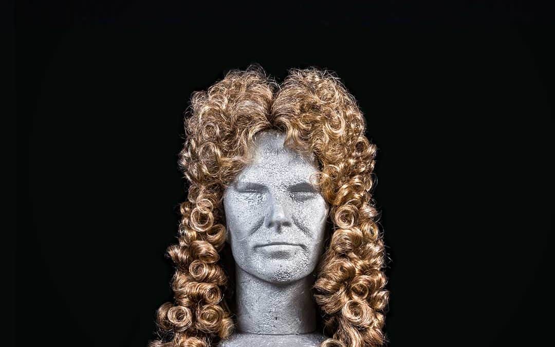 Parrucca biondo cenere del 600