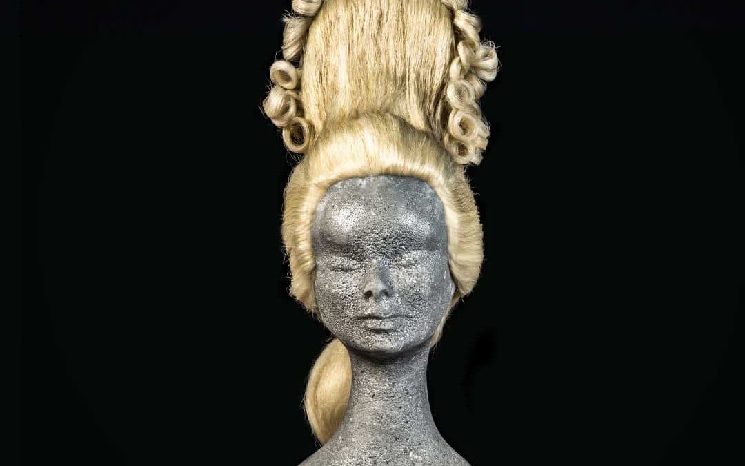 Parrucca 700 bionda con gabbia