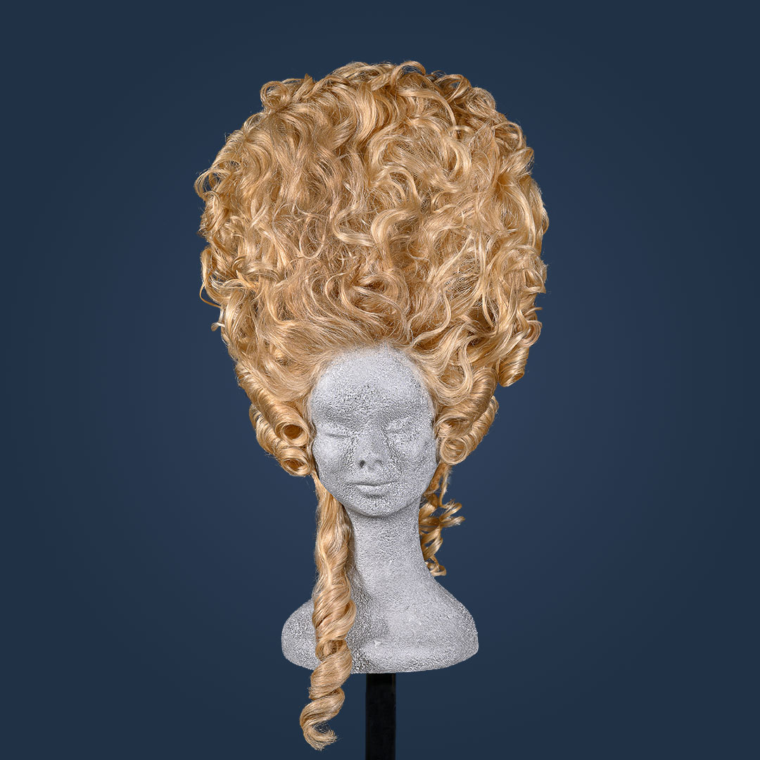 Parrucca stile Marie Antoinette - Rocchetti e Rocchetti parrucche a Roma