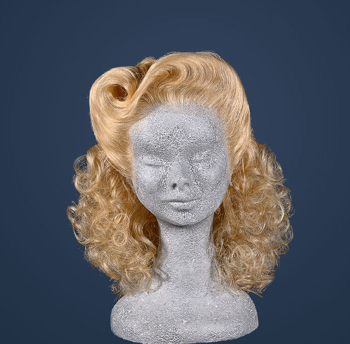 Parrucca con chignon a banana