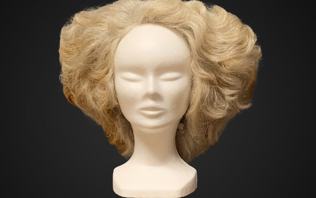 Parrucca voluminosa stile fine 800