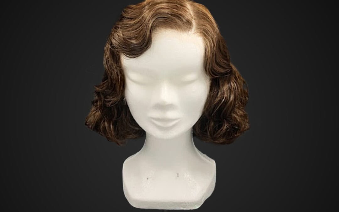 Parrucca castana stile anni 40