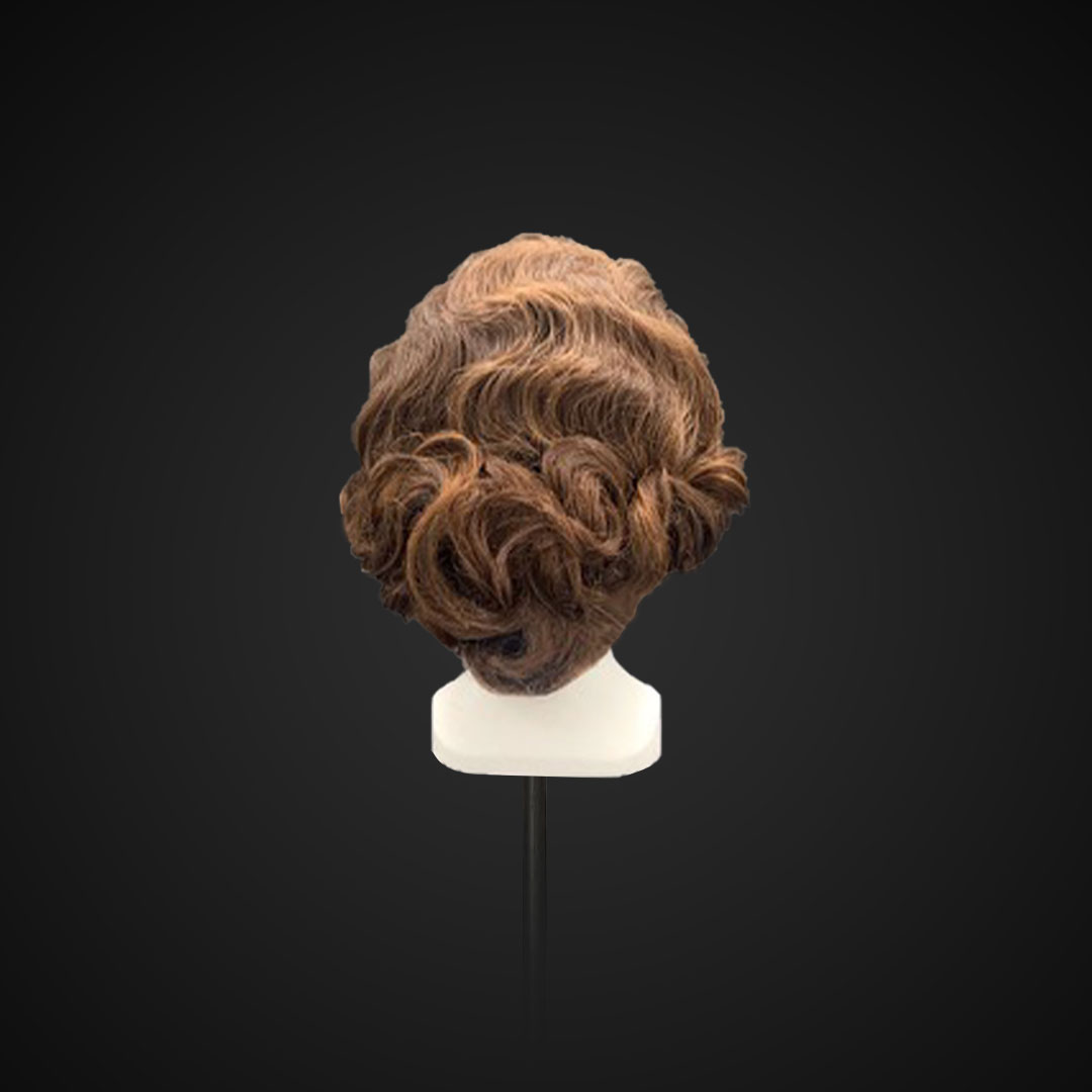Parrucca da donna con veri capelli realizzata nel laboratorio di Rocchetti e Rocchetti a Roma