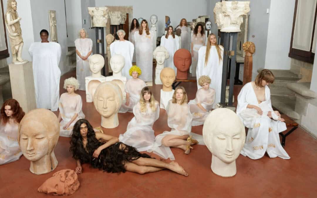 VB94, la performance di Vanessa Beecroft a Palazzo Abatellis